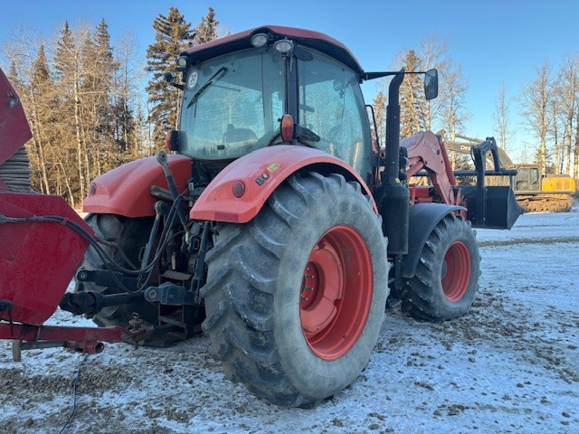 2016 Kubota M7-171 Tractor