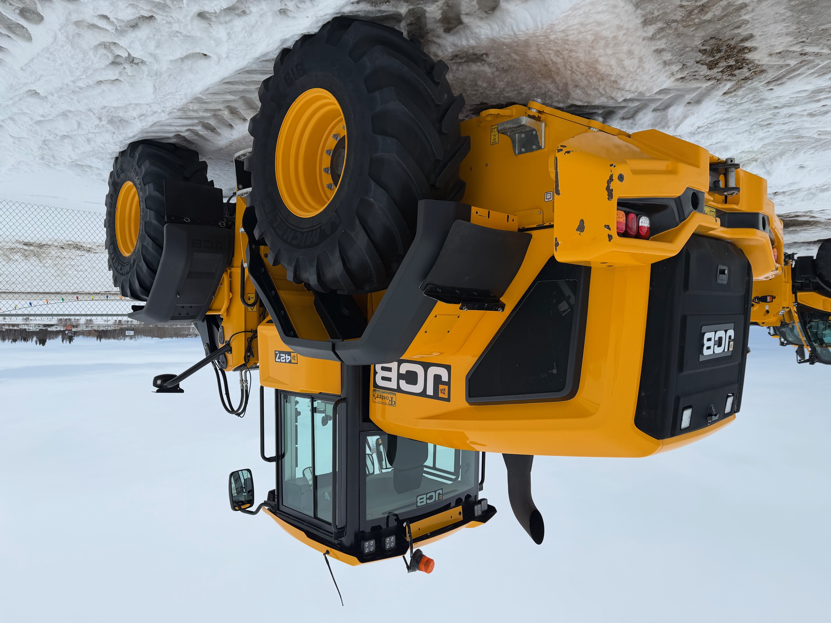 2024 JCB 427 AG T4F Wheel Loader