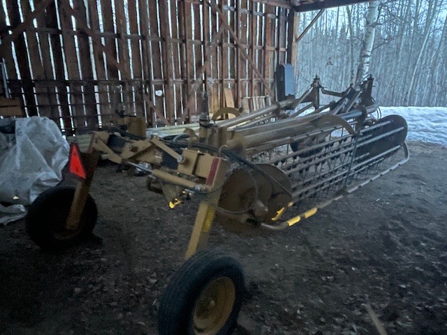 2010 Vermeer R2300 Rake
