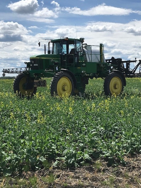 2003 John Deere 4710 Sprayer/High Clearance