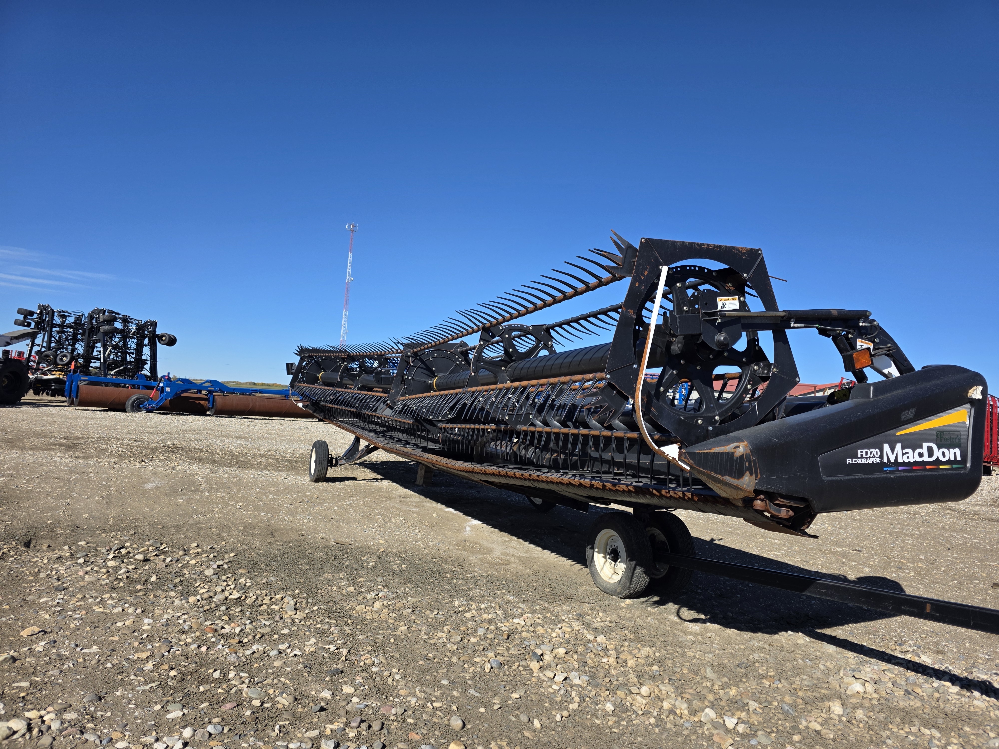 2011 MacDon FD70-35 Header Combine