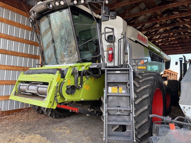 2021 CLAAS 8700 Combine