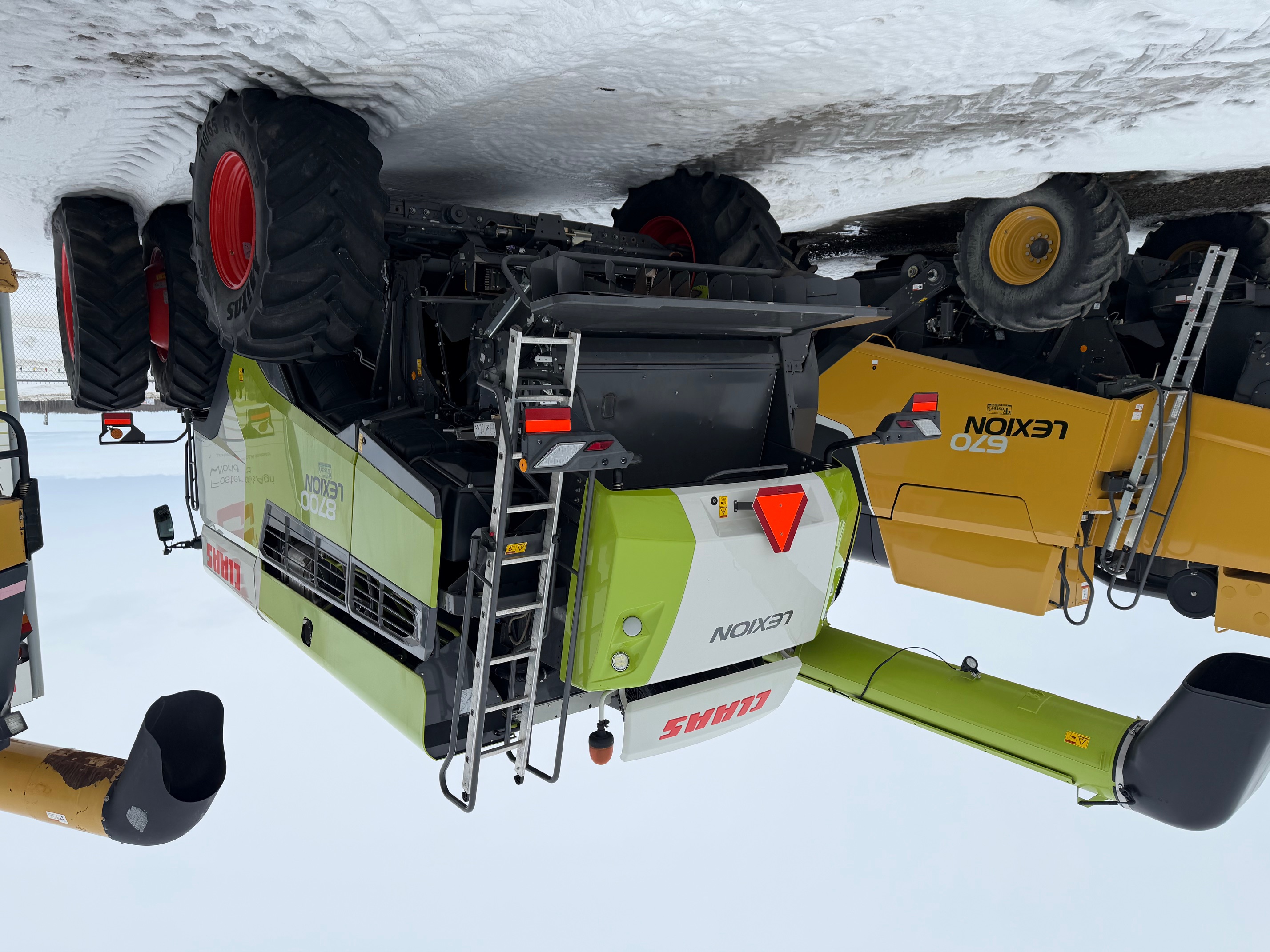 2022 CLAAS 8700 Combine