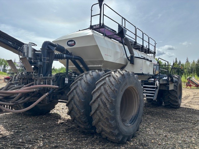 2023 Bourgault 9950 Air Tank/Cart