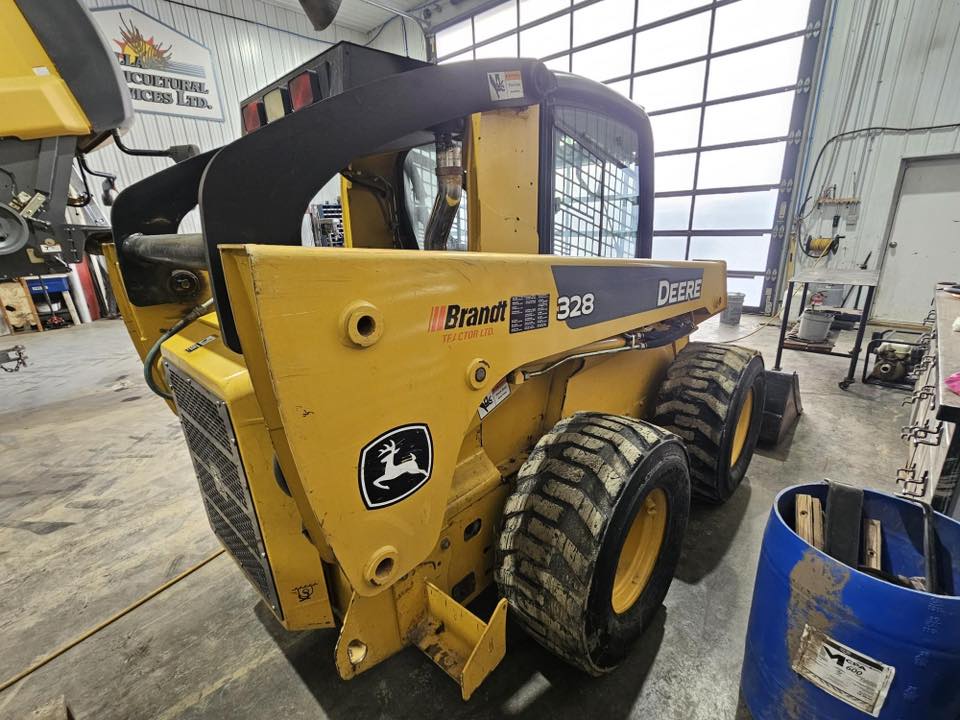 2008 John Deere 328 Skid Steer Loader