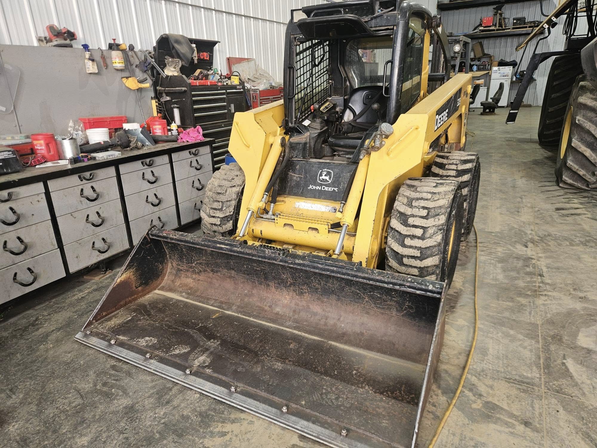 2008 John Deere 328 Skid Steer Loader