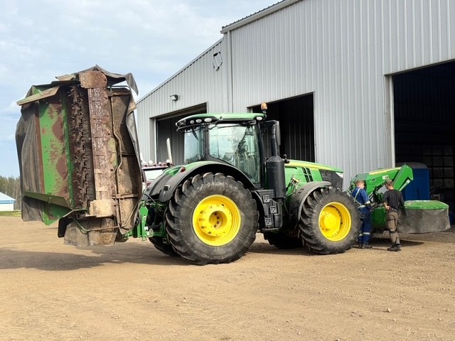 2014 John Deere 388 Mower Conditioner