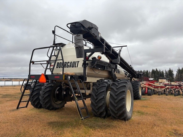 2012 Bourgault 3320 Air Drill