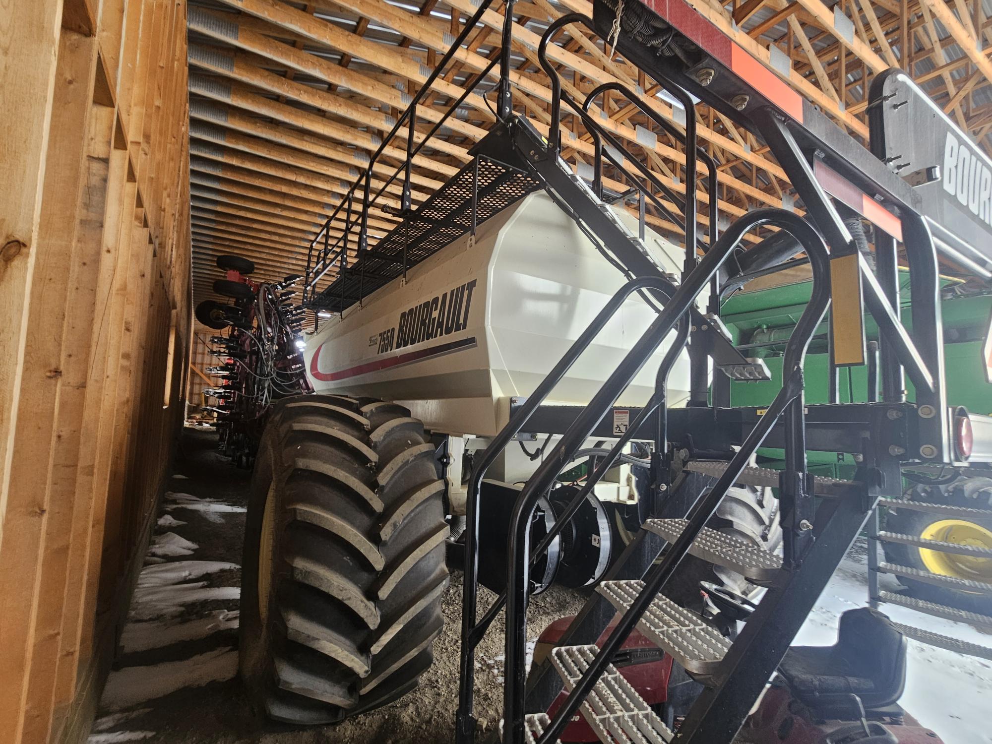 2016 Bourgault 3320 Air Drill