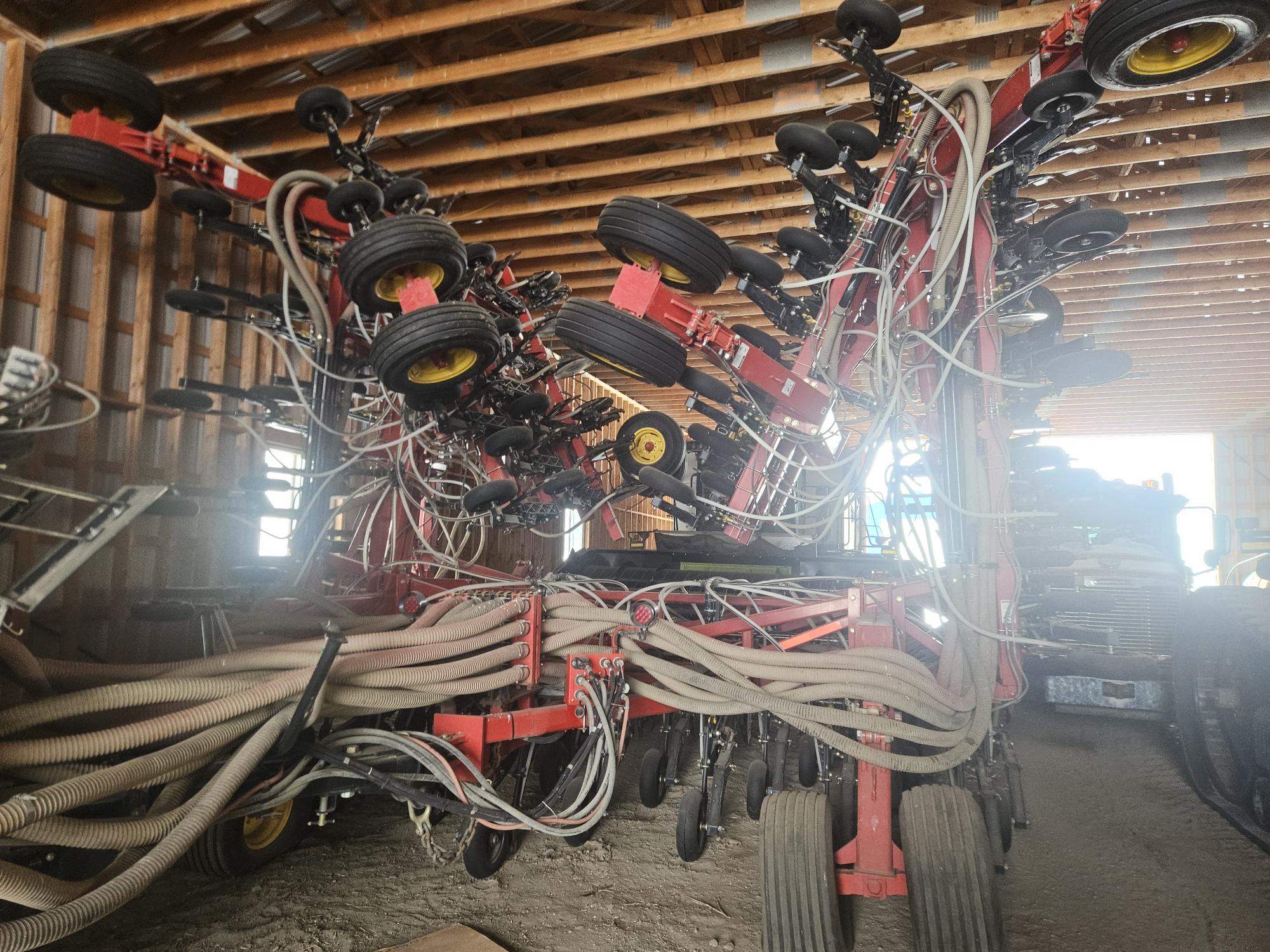 2016 Bourgault 3320 Air Drill