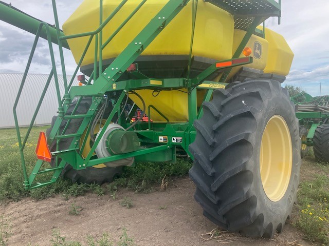 2009 John Deere 1835 Air Seeder