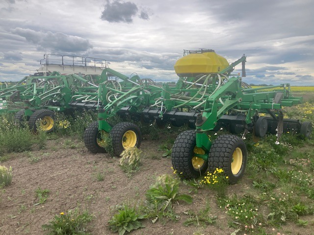 2009 John Deere 1835 Air Seeder
