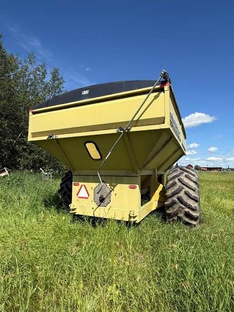 1995 Degelman SK800 Grain Cart