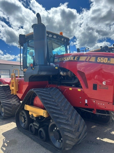 2017 Versatile 550DT Tractor