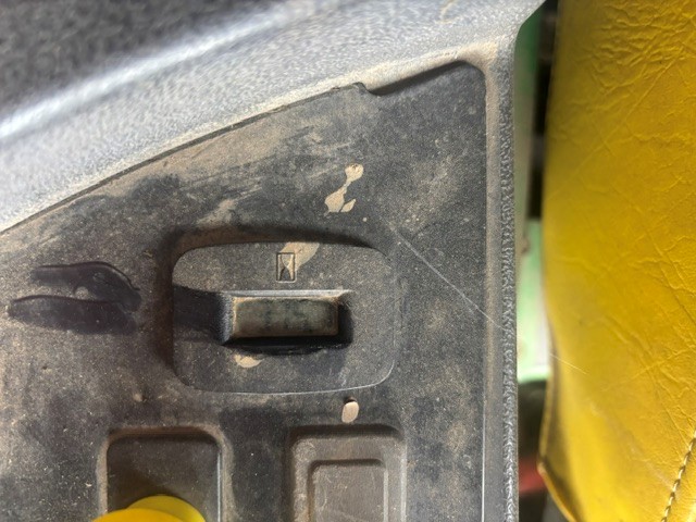2011 John Deere Z465 Mower/Zero Turn