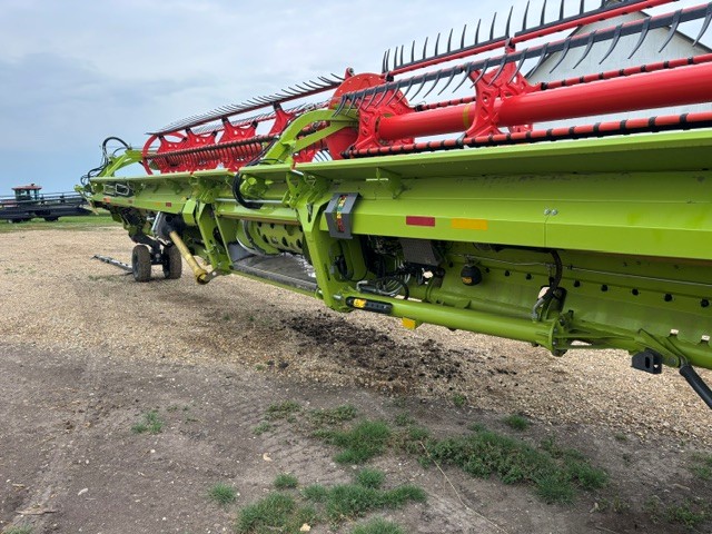 2023 CLAAS Convio 1380 Header Combine
