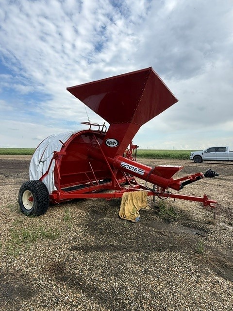 2018 Renn Mill 1016 Grain Bag Loader