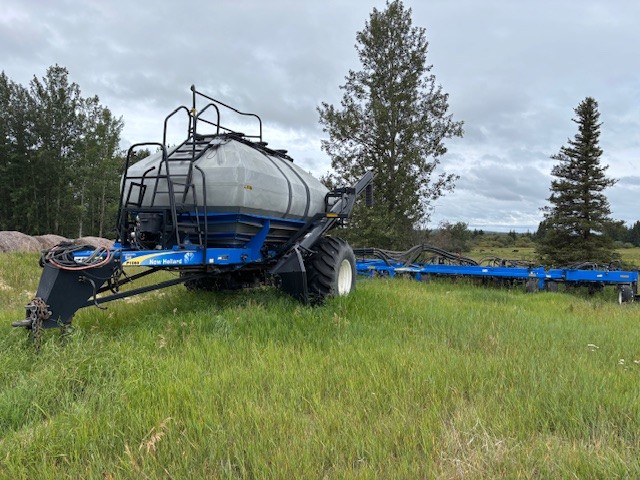 2012 New Holland P2070 Air Drill
