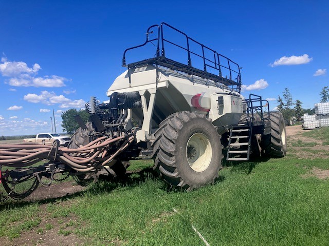 2022 Bourgault 3720 Air Drill
