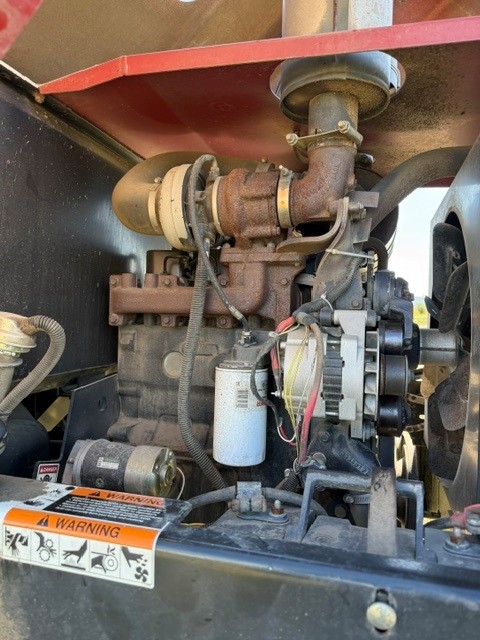2001 MacDon 2952 Swather
