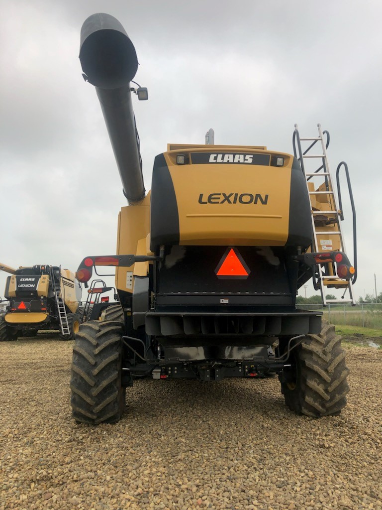 2008 CLAAS 590R Combine