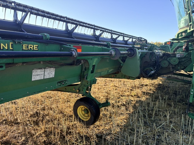 2012 John Deere 635D Header