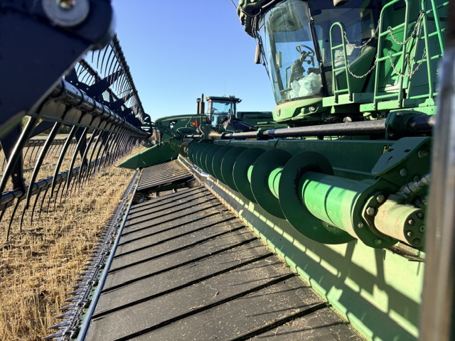2012 John Deere 635D Header