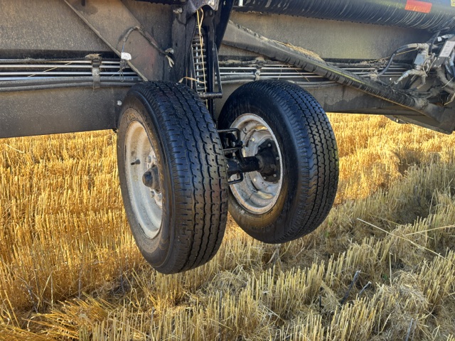 2019 MacDon FD145 Header Combine