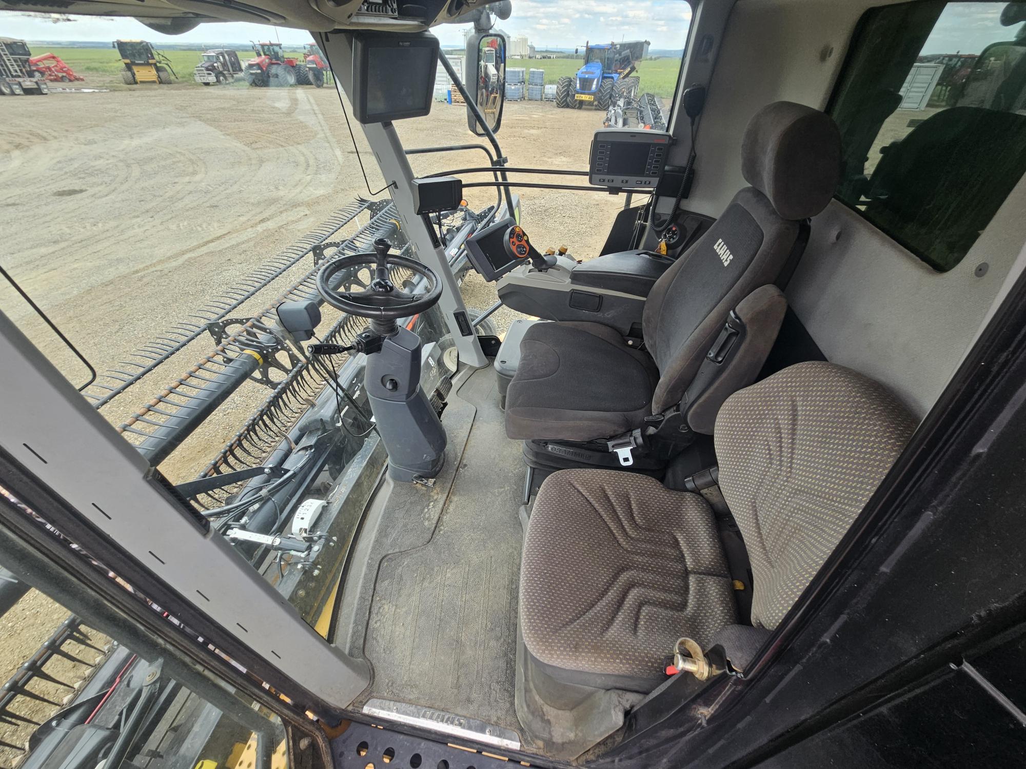 2013 CLAAS 780 Combine