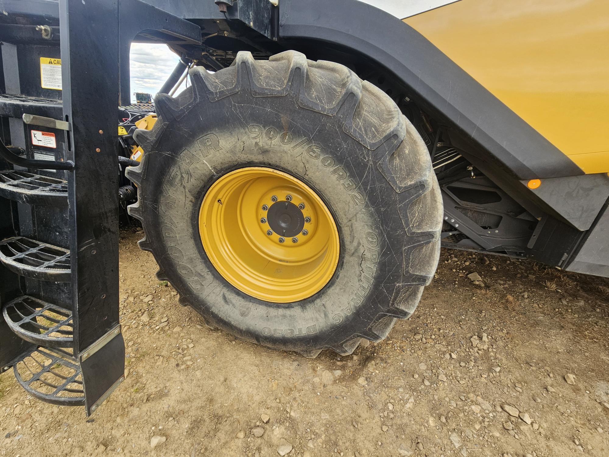2013 CLAAS 780 Combine