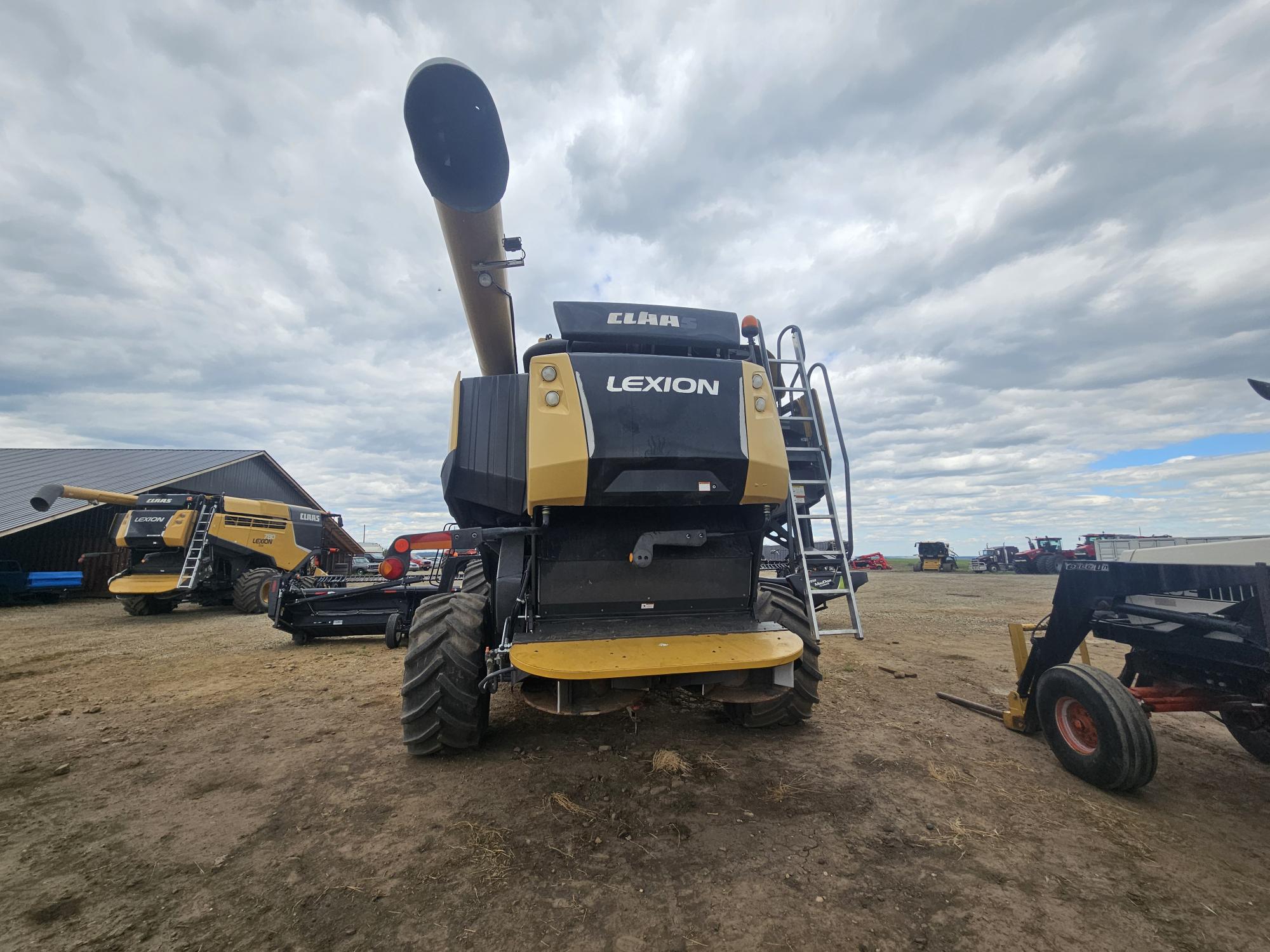 2013 CLAAS 780 Combine