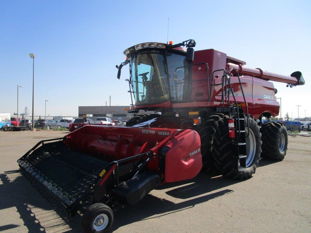 2022 Case 8250 Combine