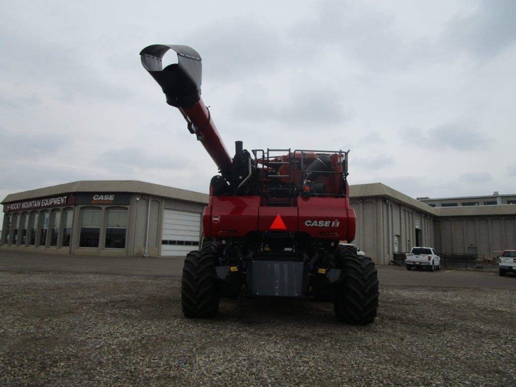 2022 Case 8250 Combine