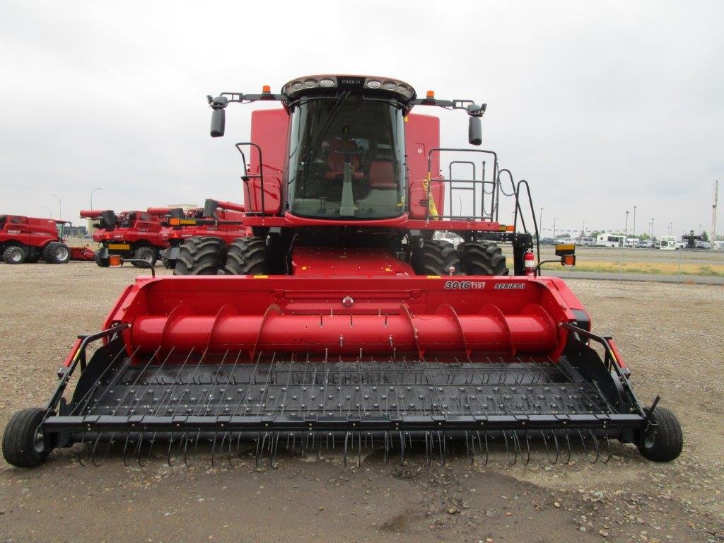 2022 Case 8250 Combine