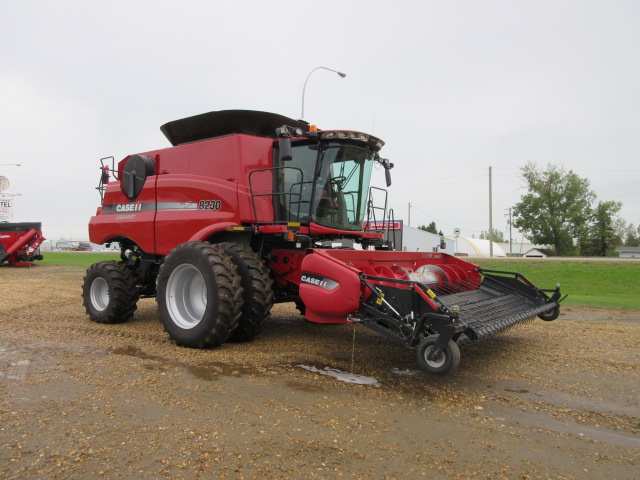 2014 Case 8230 Combine