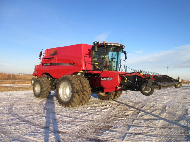 2016 Case 8240 Combine
