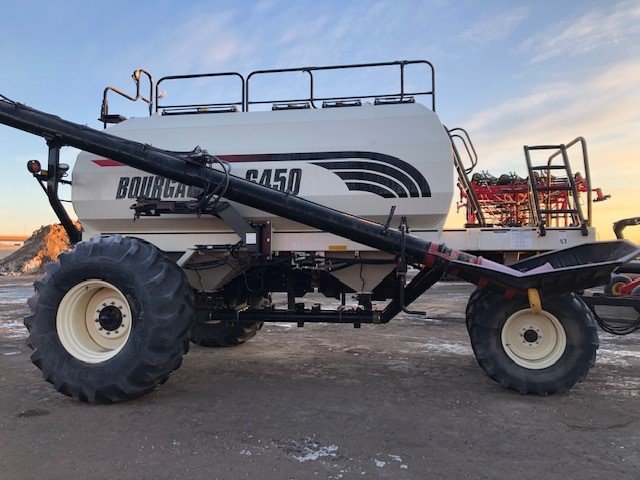 2011 Bourgault 3310-65 Seeding Tool