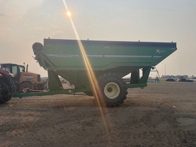 2014 Unverferth 1315 Grain Cart