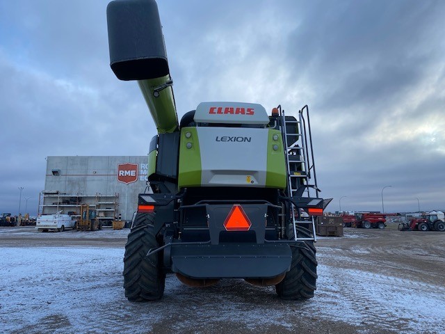 2022 CLAAS 8700 Combine