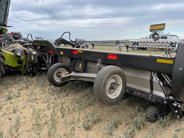 2022 MacDon FD245 Header Combine