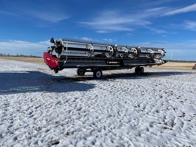 2024 MacDon FD240 Header Combine