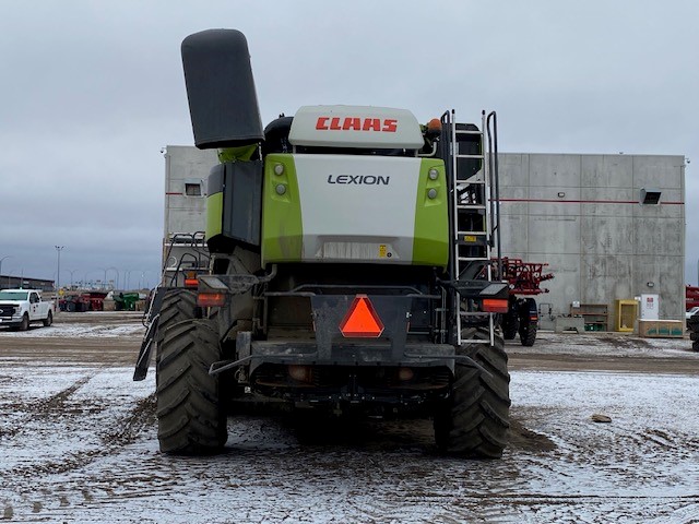 2022 CLAAS 8700 Combine