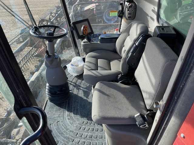 2011 Case 8120 Combine