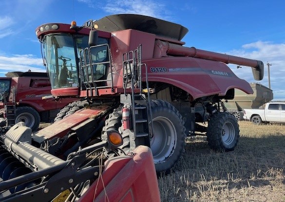 2011 Case 8120 Combine