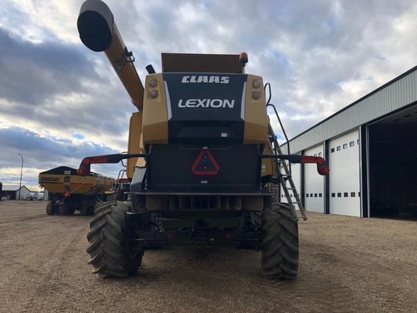 2014 CLAAS 670 Combine