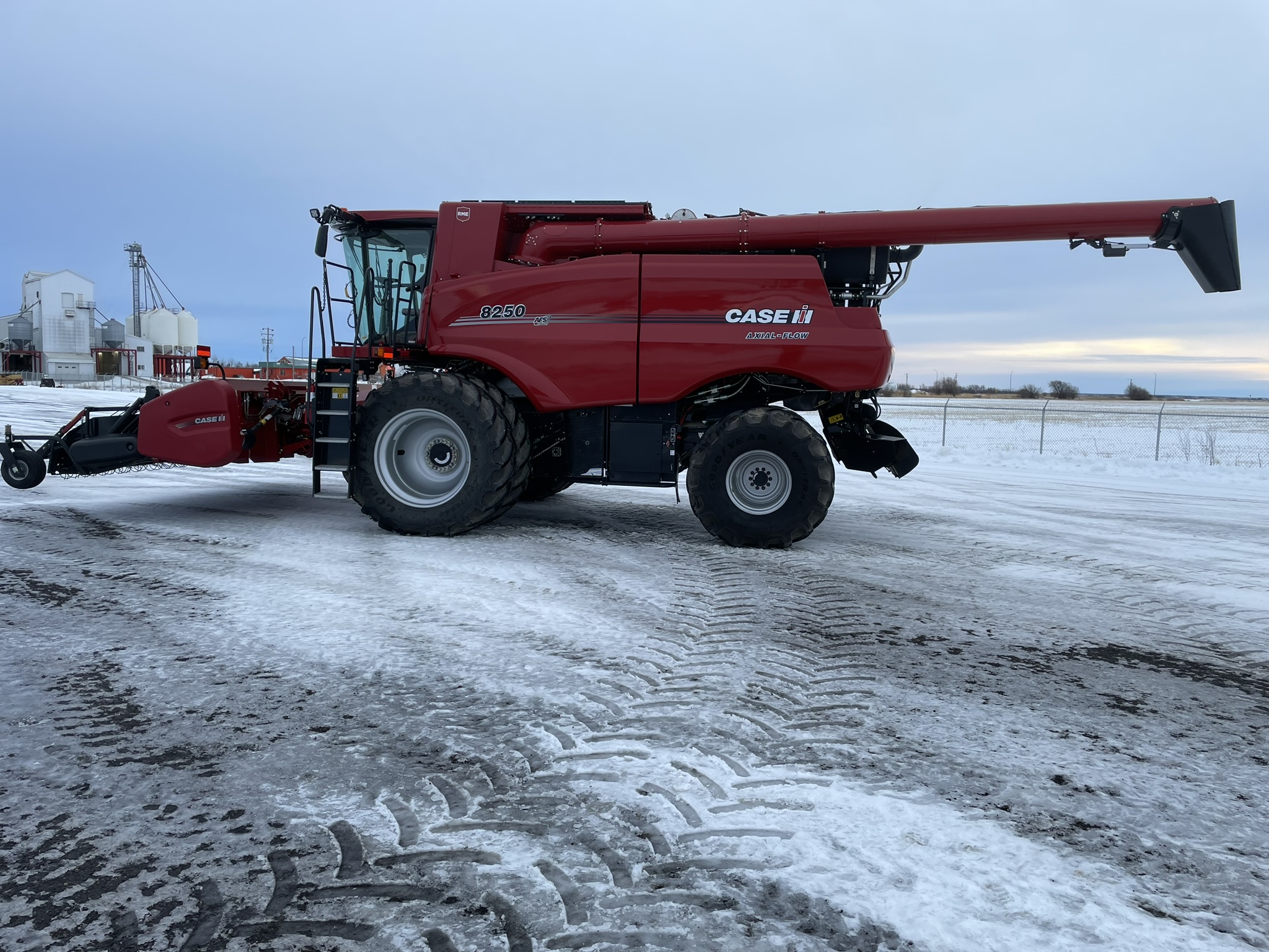2023 Case 8250 Combine