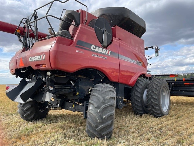 2011 Case 9120 Combine