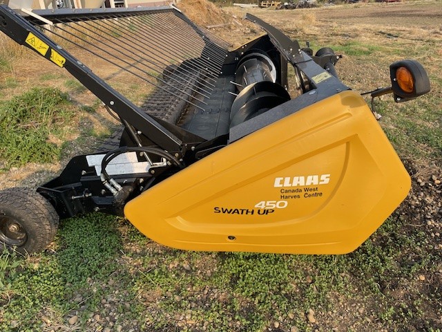 2013 CLAAS 780 Combine