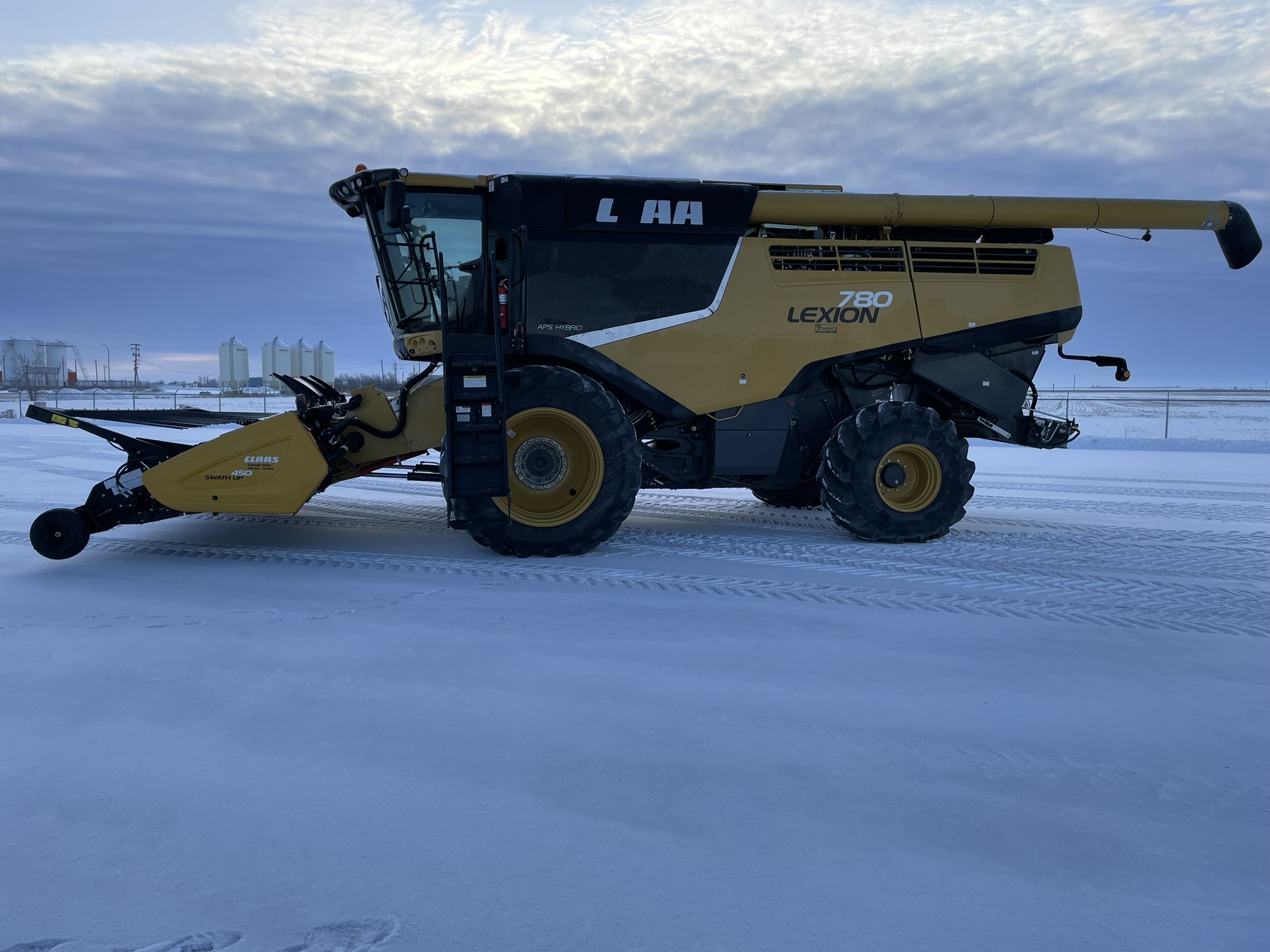 2013 CLAAS 780 Combine