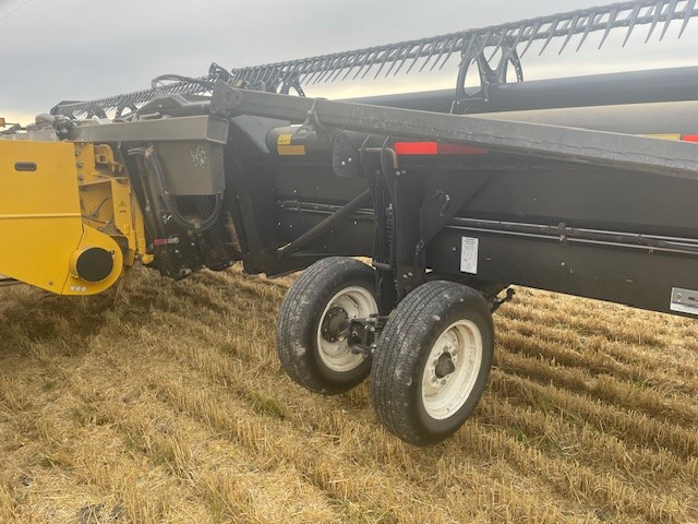 2020 MacDon FD135 Header Combine